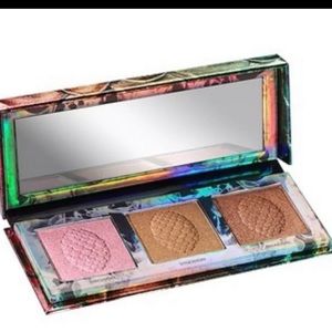 Urban Decay GOT highlighter Targaryen Pride